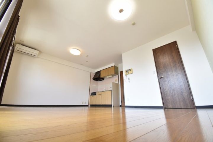 群馬県前橋市表町2(マンション)の賃貸物件の居間