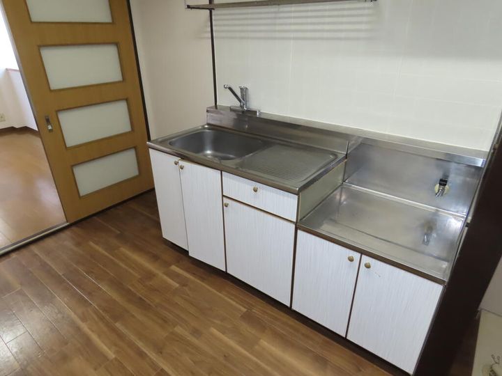 長野県上田市上塩尻(アパート)の賃貸物件のキッチン
