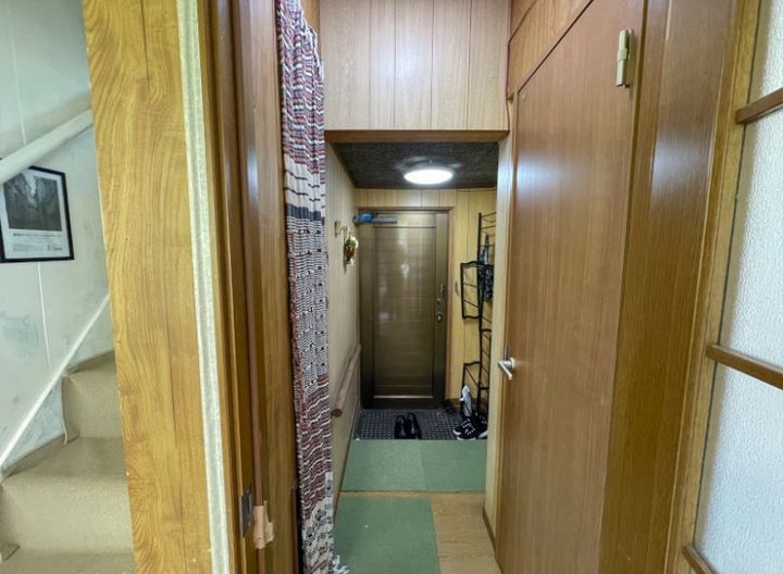 静岡県伊豆の国市立花3(一戸建)の賃貸物件の玄関