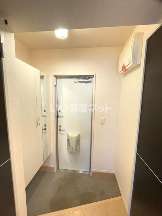 シュシュドママンの玄関