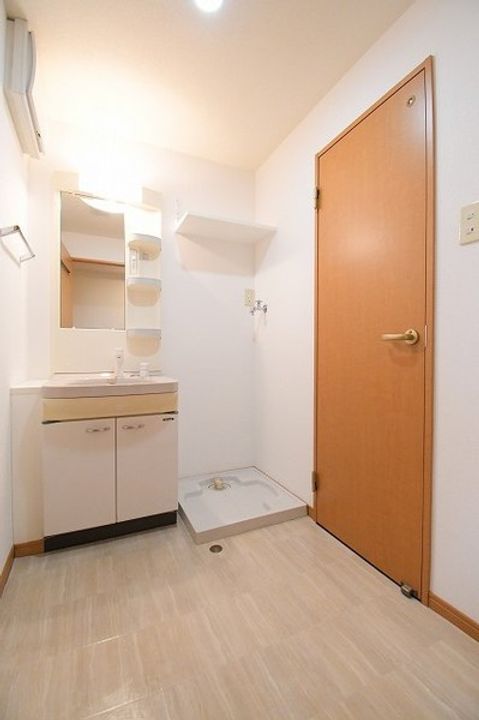 MDIインターフェイス竪町の内装