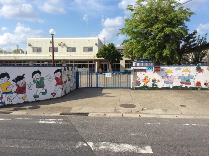 メゾン・アンソレイエの周辺