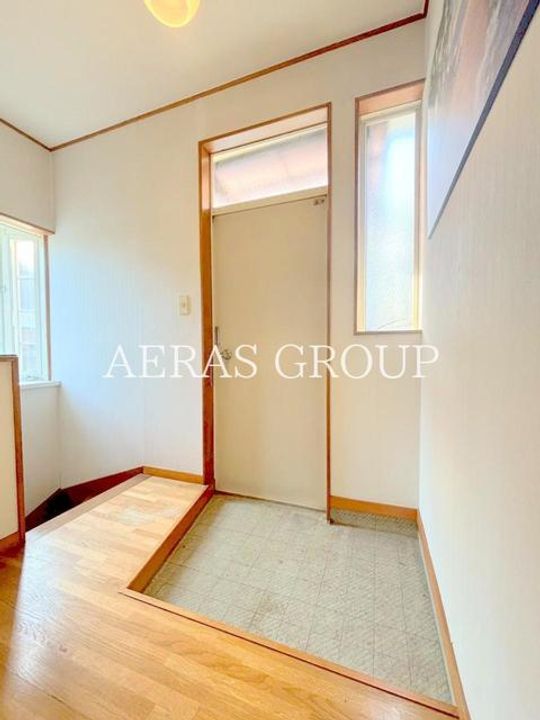 東京都八王子市元八王子町1(一戸建)の賃貸物件の玄関