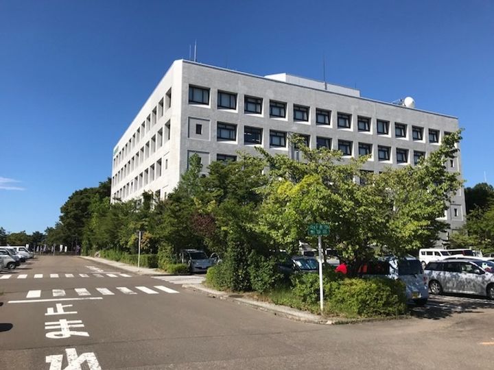 ポピュラスの周辺