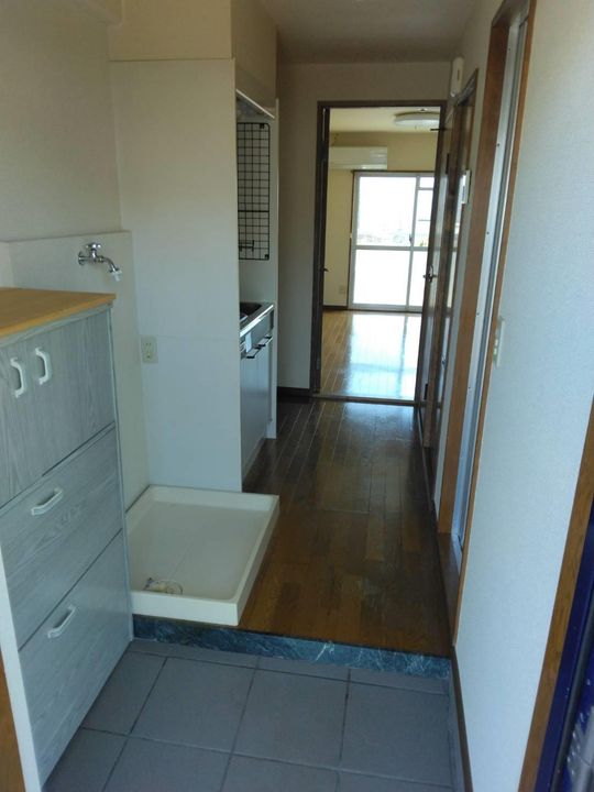 長野県駒ヶ根市赤穂(マンション)の賃貸物件の内装