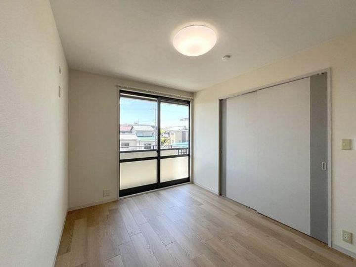 IAハイツ A棟の居間