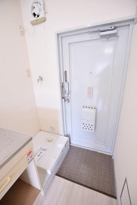 ヒルトップテネラの玄関