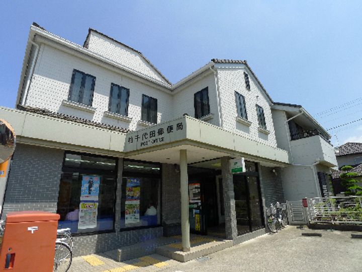 プロートンカロスの周辺