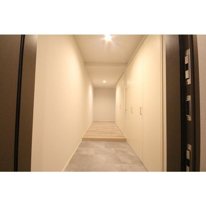 ラリュールの玄関