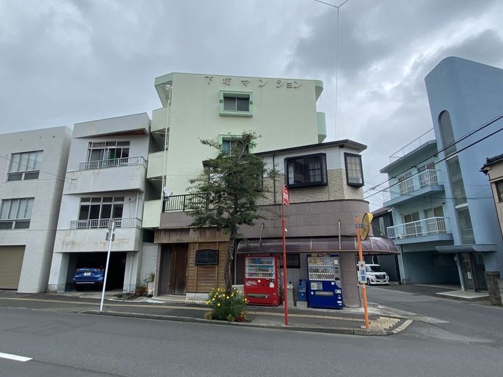 下坊マンションの外観