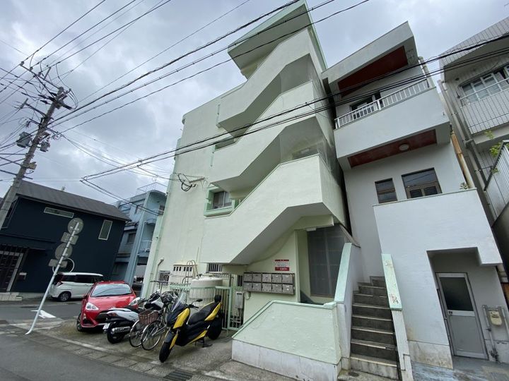 下坊マンションの外観