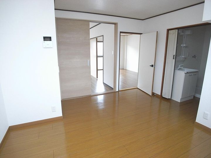 レヂデンス沖山の居間