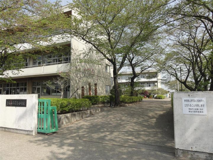 レヂデンス沖山の周辺
