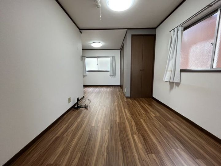 武田ビルの居間