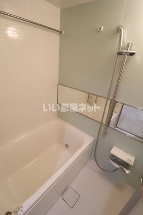 岡山県岡山市北区表町3(マンション)の賃貸物件の風呂