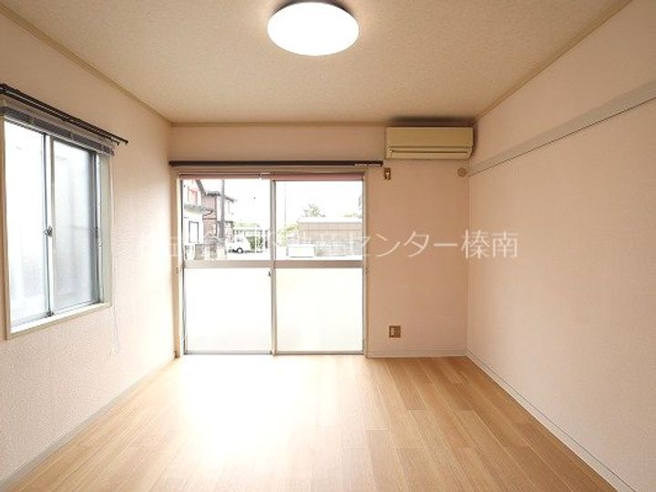 ロワイムヨネシン37の内装