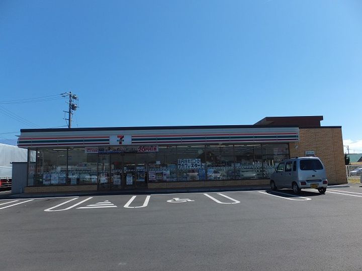 ロワイムヨネシン37の周辺