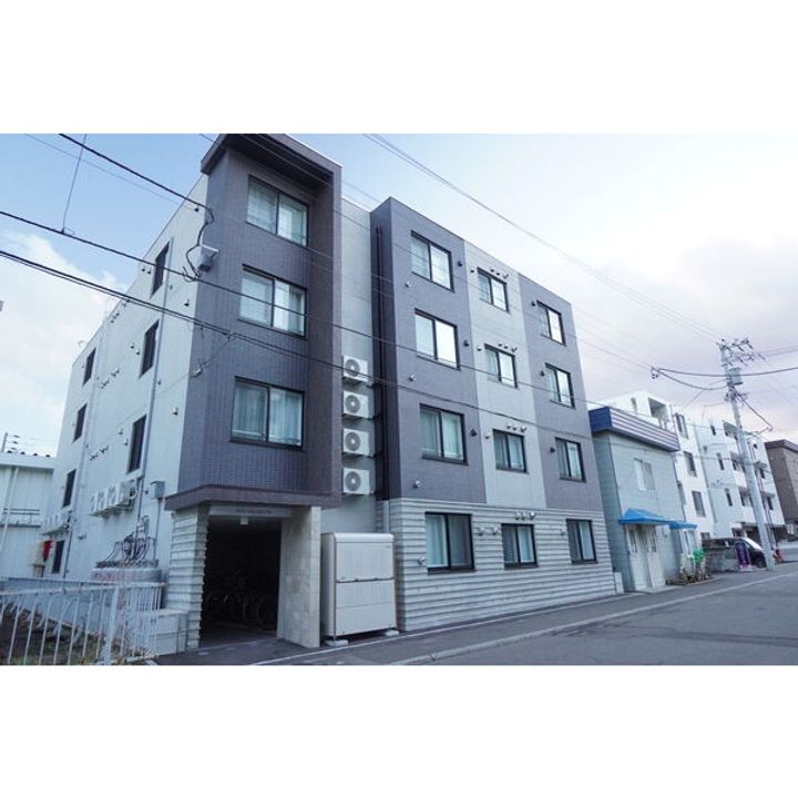 RITZ GRANDE 琴似の外観