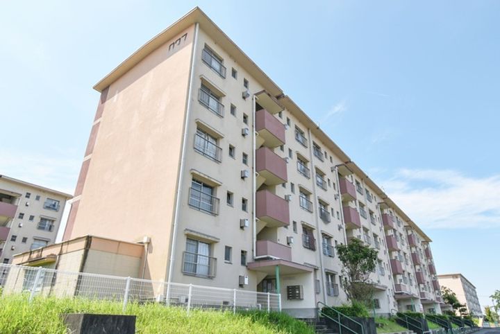 UR岩成台の外観