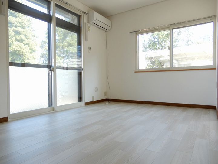 オークハイツの居間