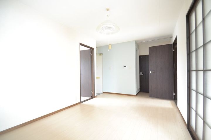 たちばな(橘)の居間