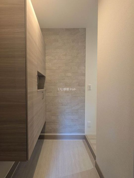 大阪府堺市西区上野芝向ヶ丘町2(アパート)の賃貸物件の玄関