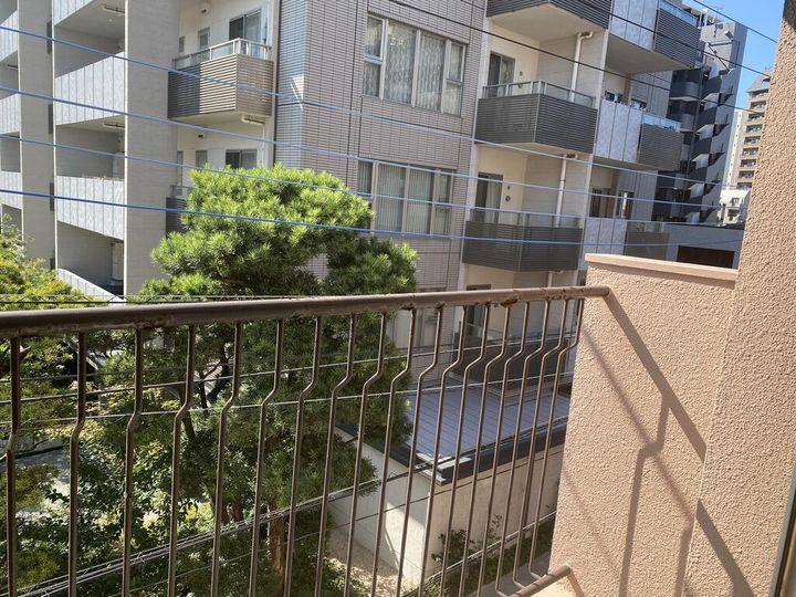 第2明則ビルの内装