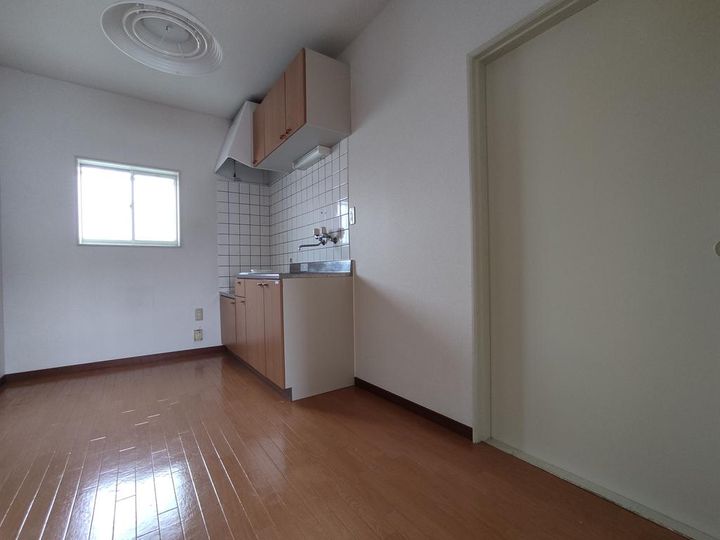 ヒルズ草原Bのキッチン