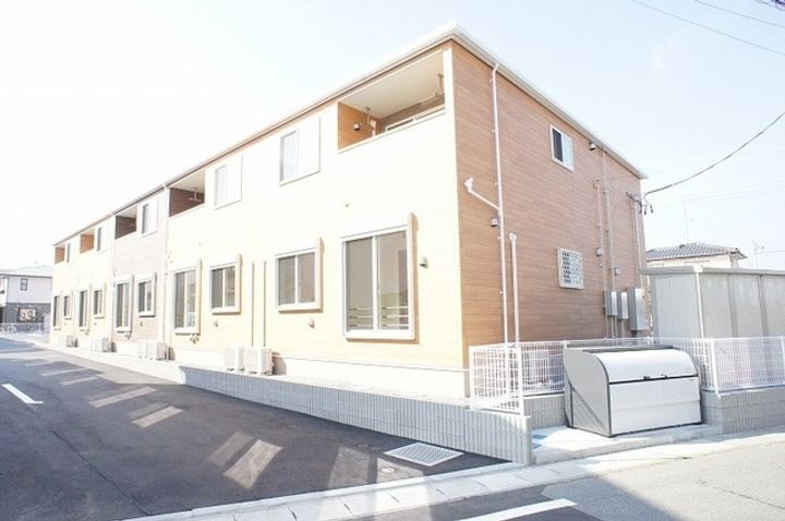 『アヴニールIV』の外観