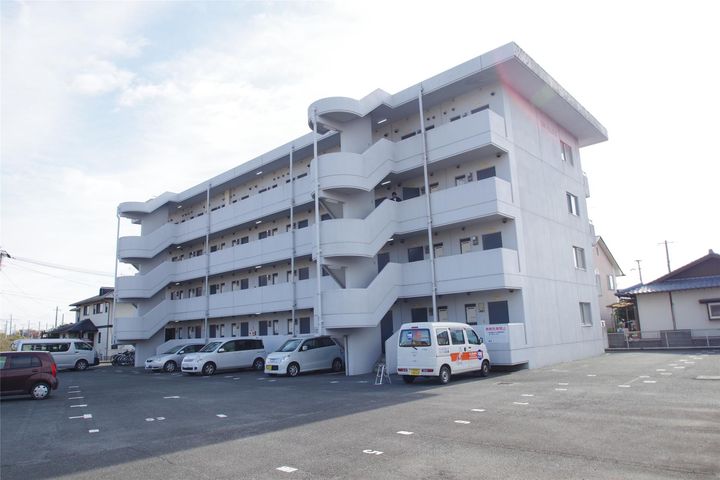 オークヒルズの外観