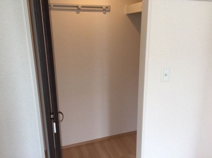 エクセレージュ山の田の内装