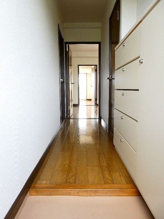 ソリオ花畑の玄関