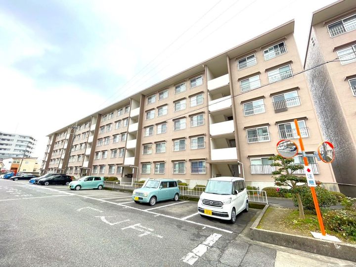 名鉄旭前ハイツF棟209号室の外観