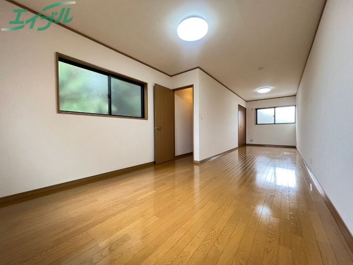 三重県四日市市高花平5(一戸建)の賃貸物件の内装