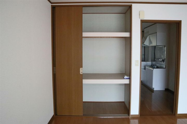 ガーデンハイツ A棟の内装