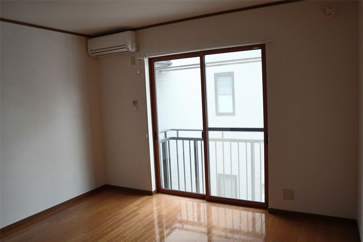 ガーデンハイツ A棟の居間