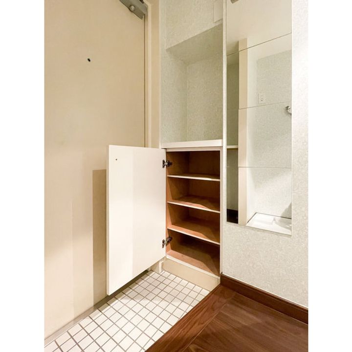 シャトーコバヤシの内装