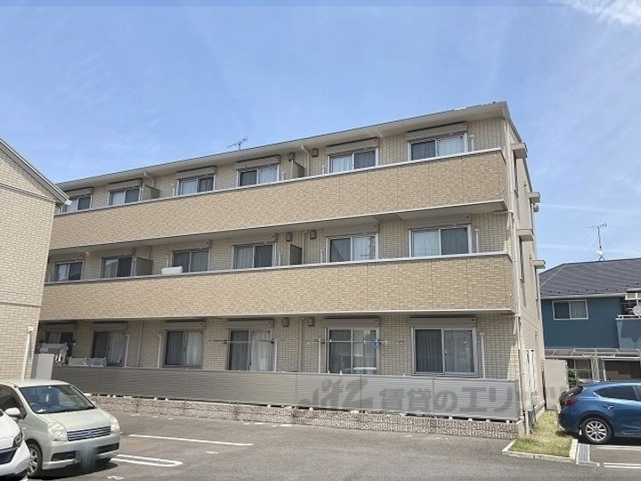 フェリーチェファミリアB棟の外観