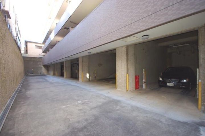 ライオンズシティ西新宿の地図