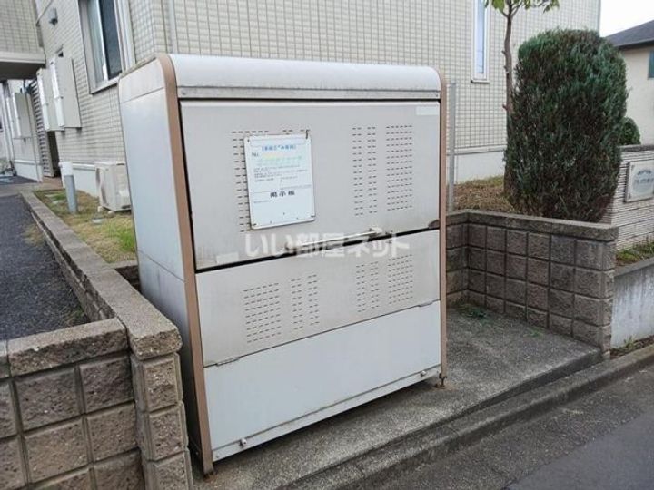 グランメゾン松ヶ丘 A棟の地図