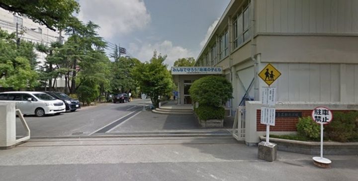 レナジア中納言の周辺