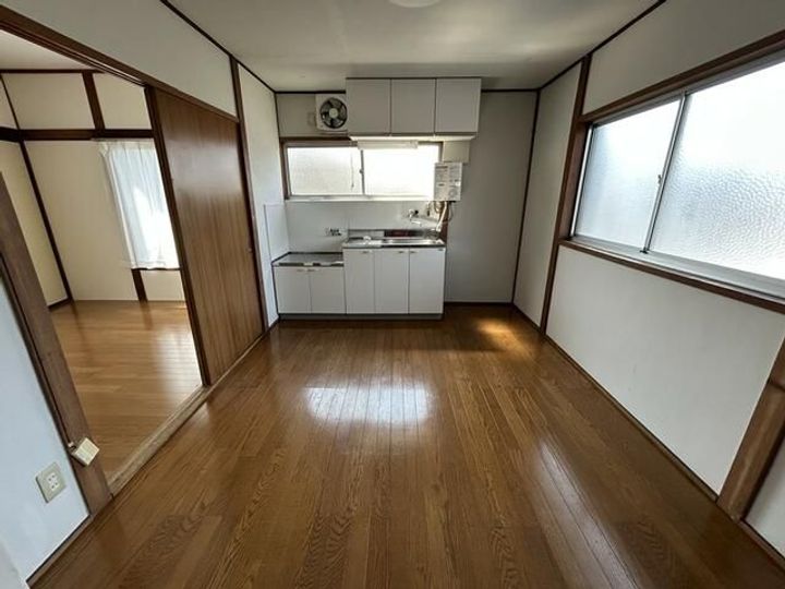第三静和荘の内装