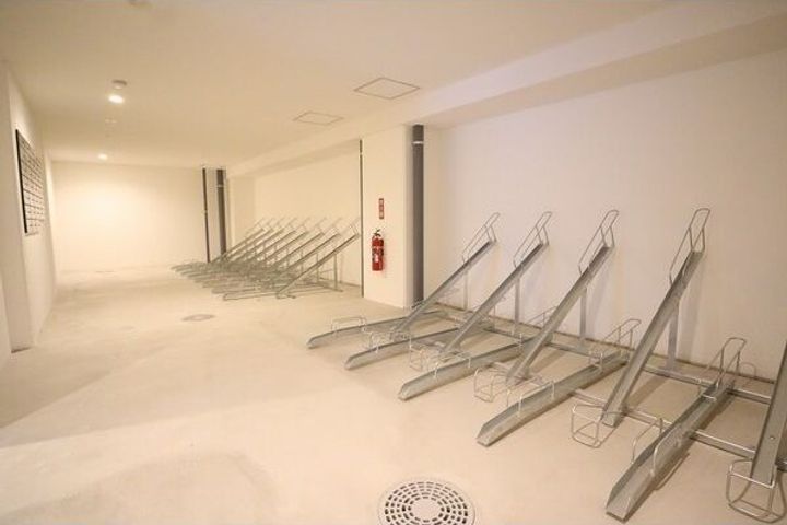 愛知県名古屋市昭和区川名本町6(マンション)の賃貸物件の地図