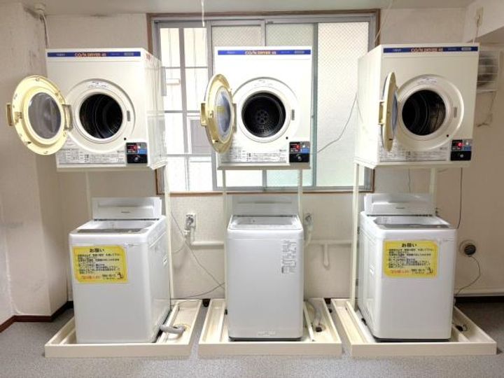 センバ&フェニックスの地図