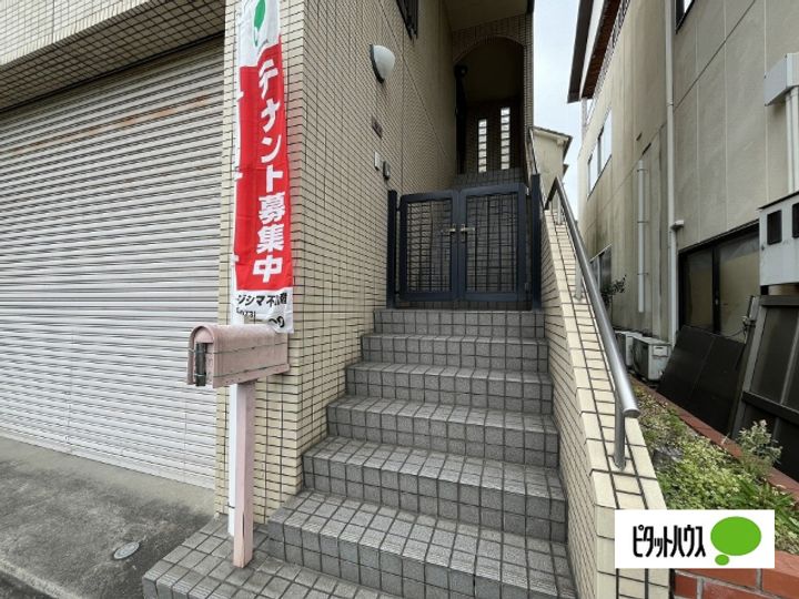 和歌山県和歌山市鷹匠町6(一戸建)の賃貸物件の地図