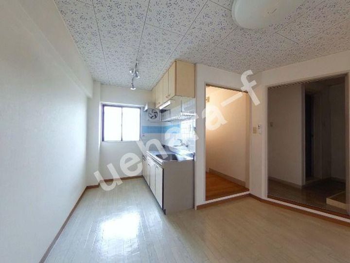 ツインコートマキシムの居間