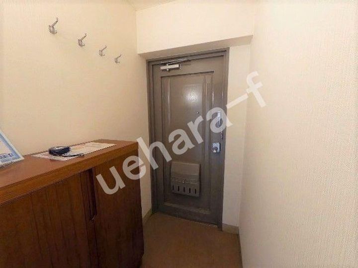 ツインコートマキシムの玄関