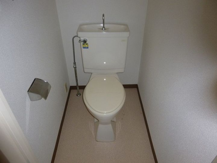 EFT-牛田東の内装