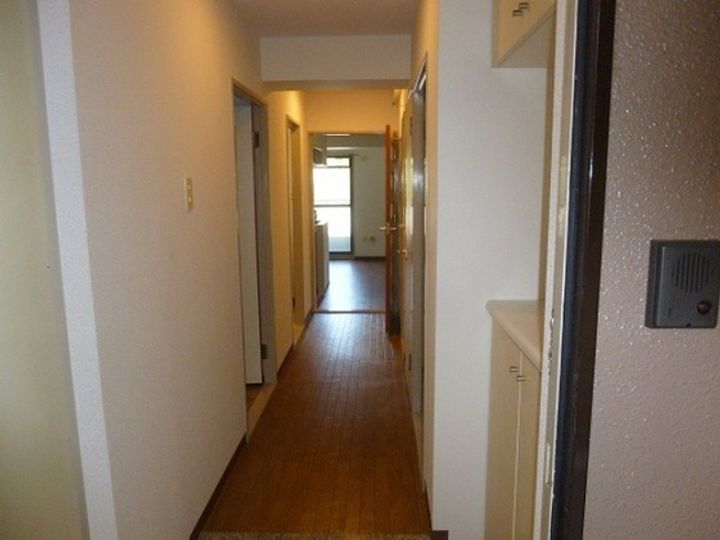 EFT-牛田東の玄関