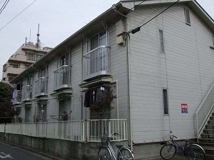 れらはるせの内装
